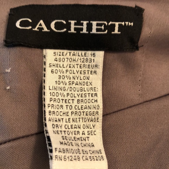 ❤️‍🔥CACHET Evening Gown off the shoulders with sparkling rhinestone accent.SZ16 - Picture 8 of 8